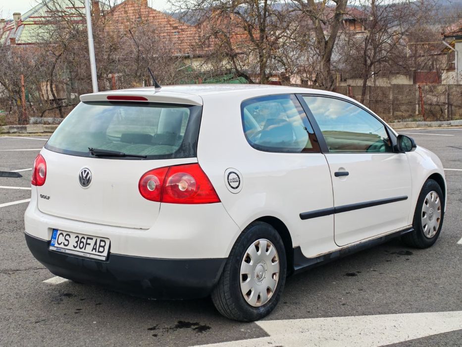 Vand Golf 5 1.4 benzină!