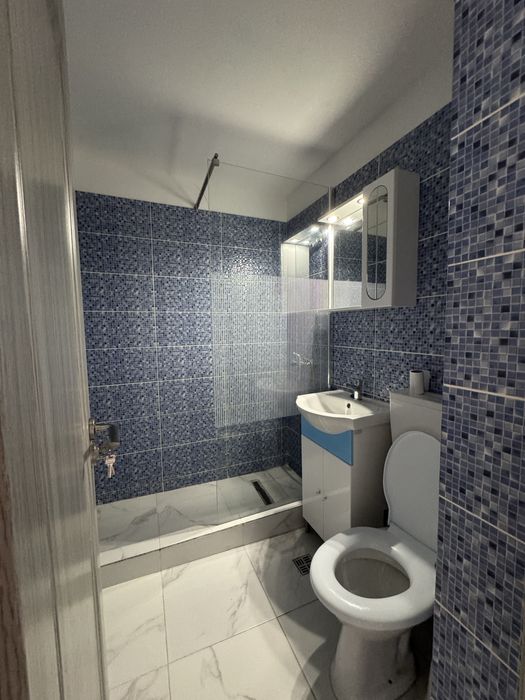 Vând 2 camere decomandat, mobilat – 2 min metrou Romancierilor