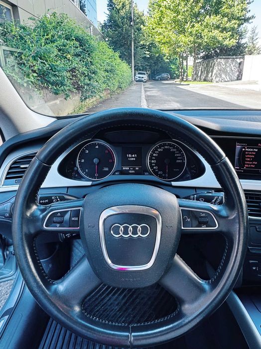 Audi A4 Avant B8 2011 2.0 TDI