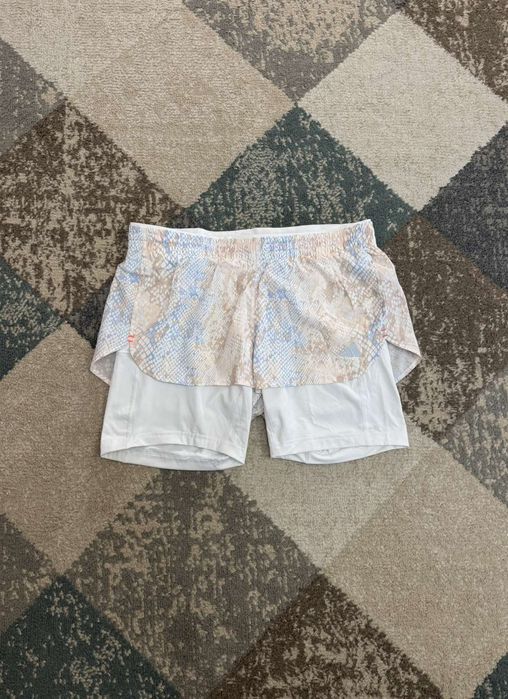 Дамски къси гащи Адидас