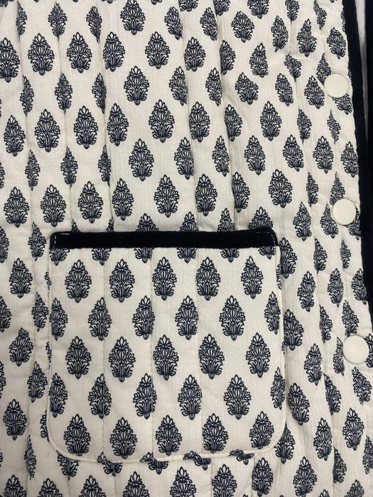 Продам осеннюю ветровку