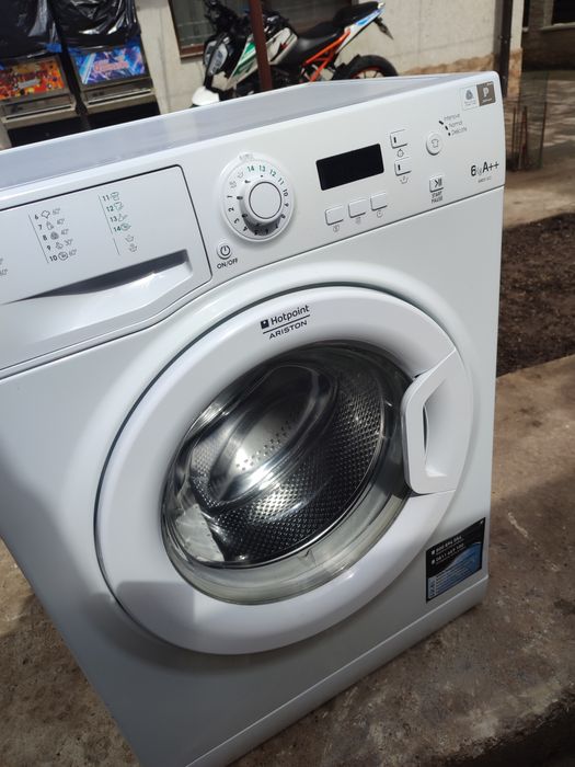 Vând masina de spălat 590 Ron