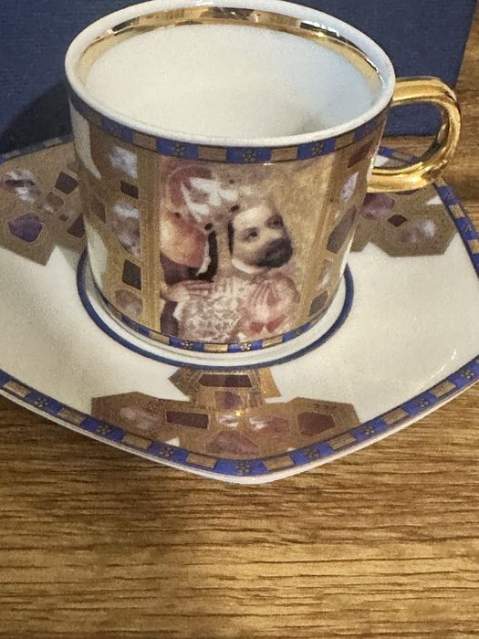 Оригинална ръчно изработена и рисувана чаша за кафе от Чехия. Лимитира