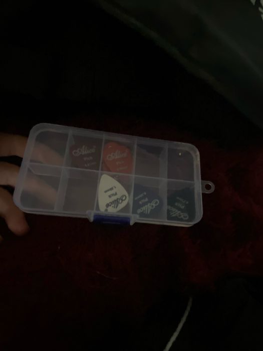 Продам гитару акустика