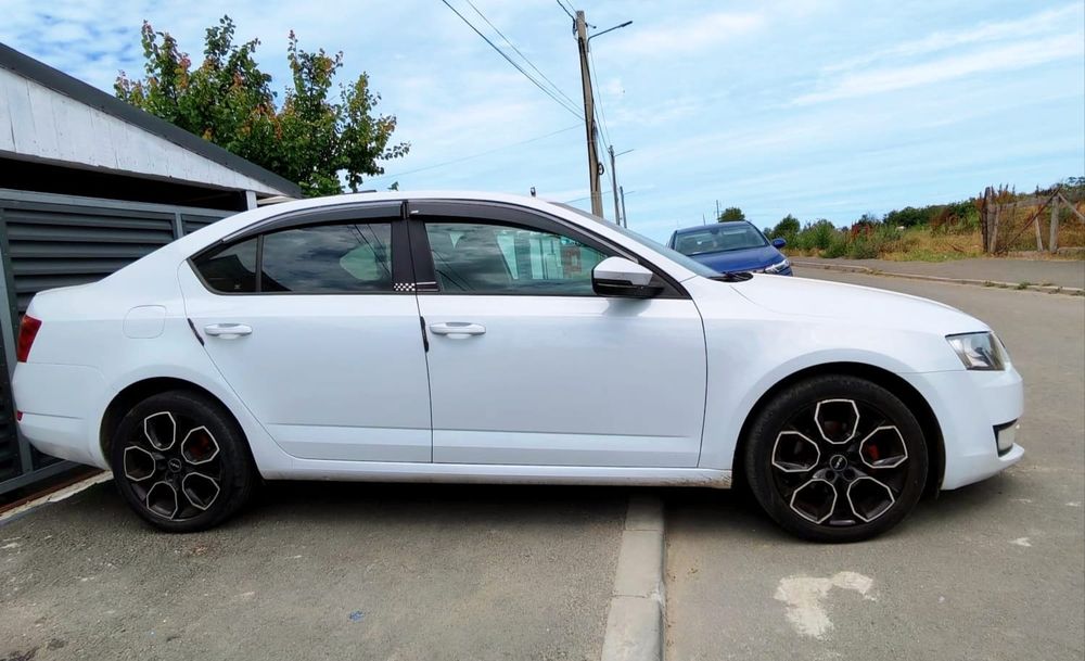 SKODA Octavia 2015 — imagine 4
