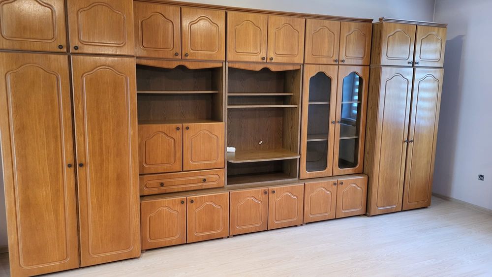 Vând mobilier de sufragerie