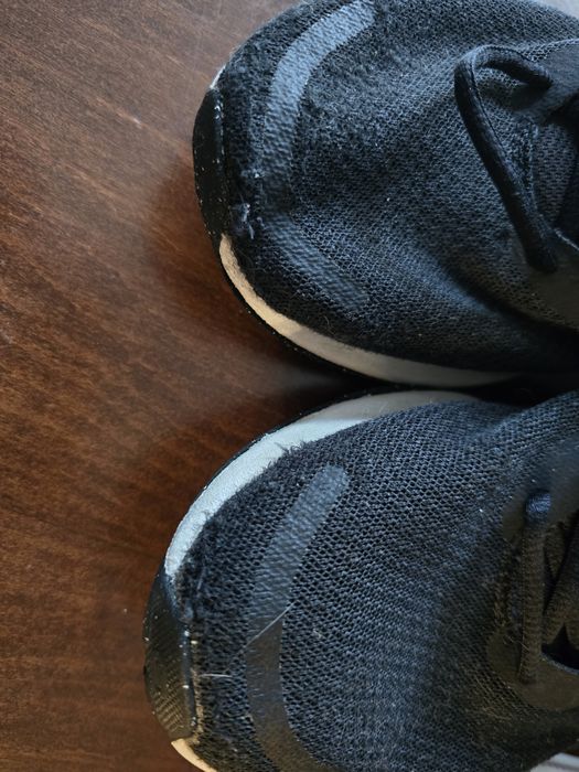 Маратонки Nike Revolution