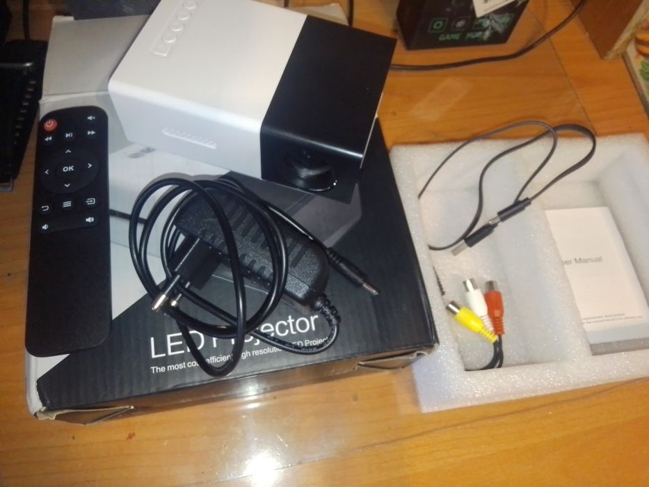 LED proektor проэктор
