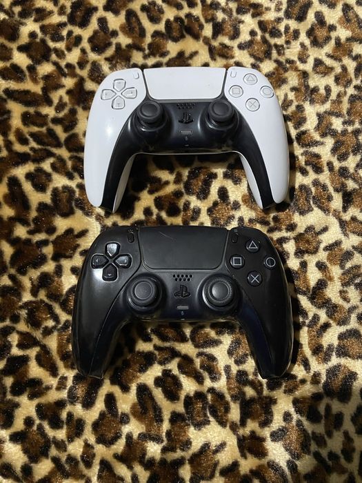 Sony PlayStation 5 (Дисковая) + 1 Геймпада + 19 Игр. Идеал