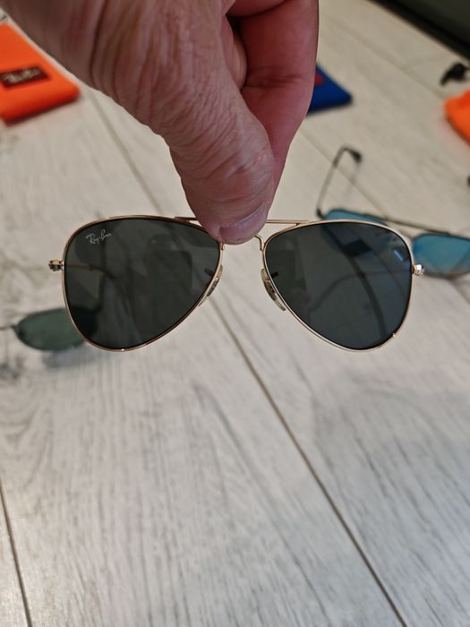 Детски слънчеви очила Ray ban. Carrera