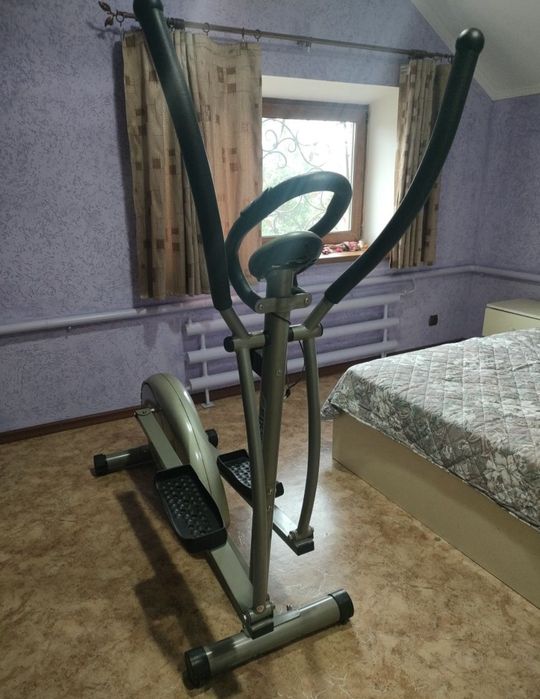 Продам эллиптический тренажёр
