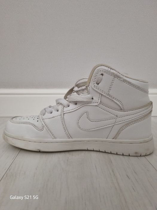 Белые Кроссовки nike