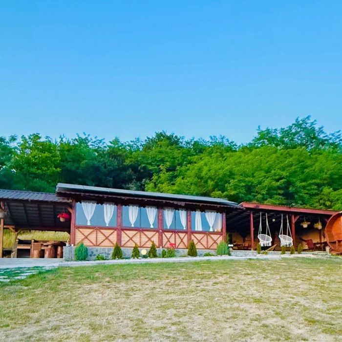 Locatie agrement Foisor Cabane Tip butoi