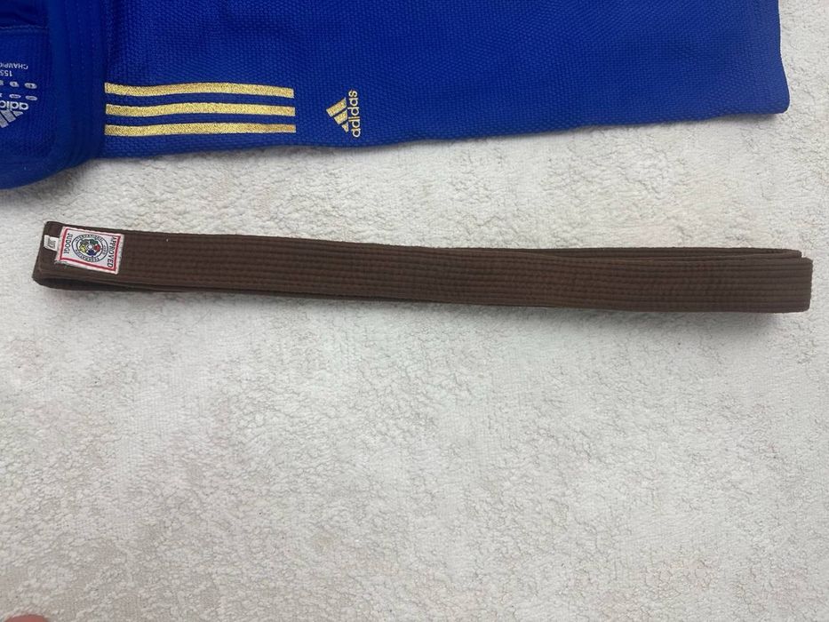 Кимано Адидас золотой