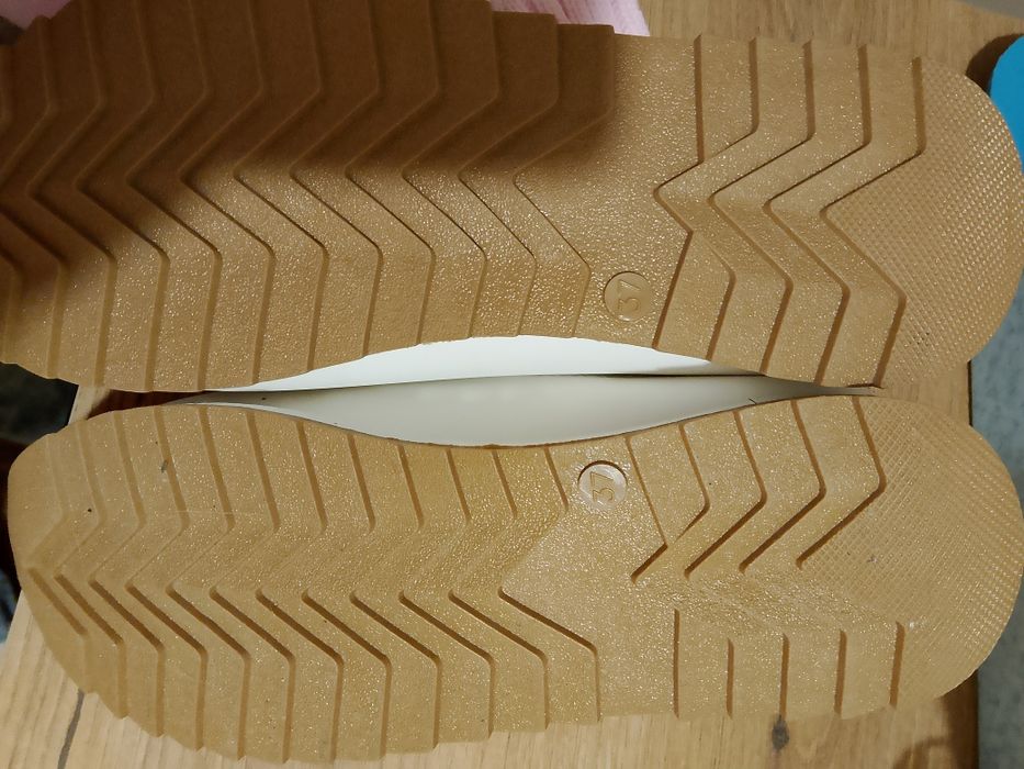 Нови маратонки 37 номер