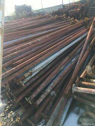 Продам опалубку строительные леса фанеру струбцины все для опалубки