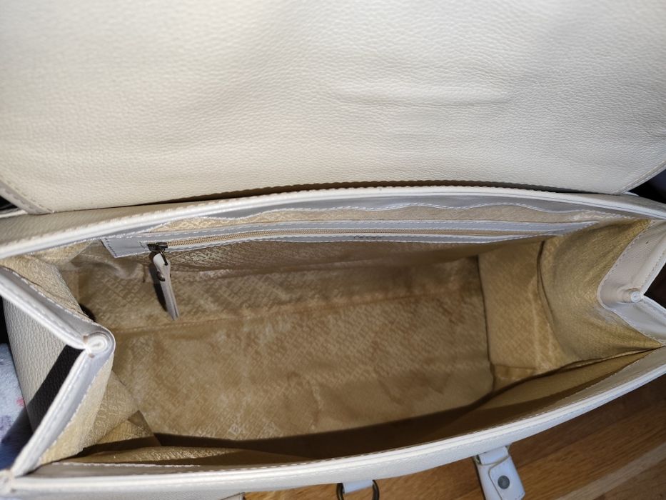 Petek бежова чанта