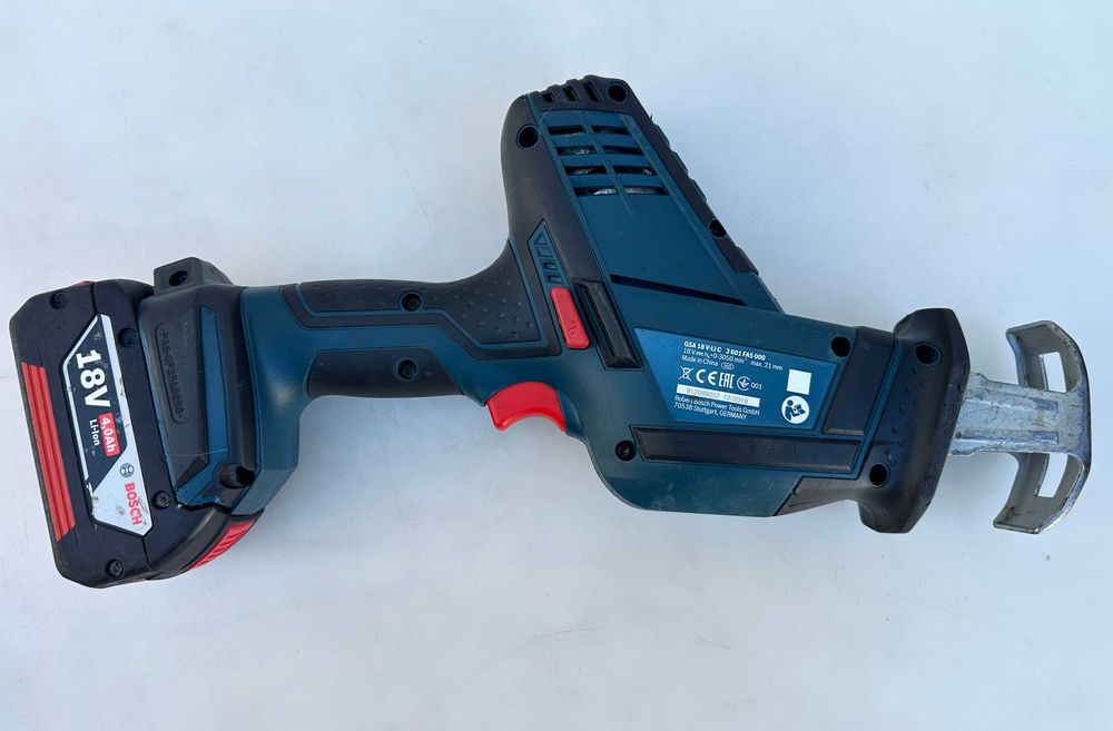 BOSCH GSA 18 V-Li C - Акумулаторен саблен трион 2x18V 4.0Ah
