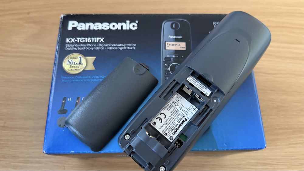 Telefon fix PANASONIC KX-TG1611FX negru
