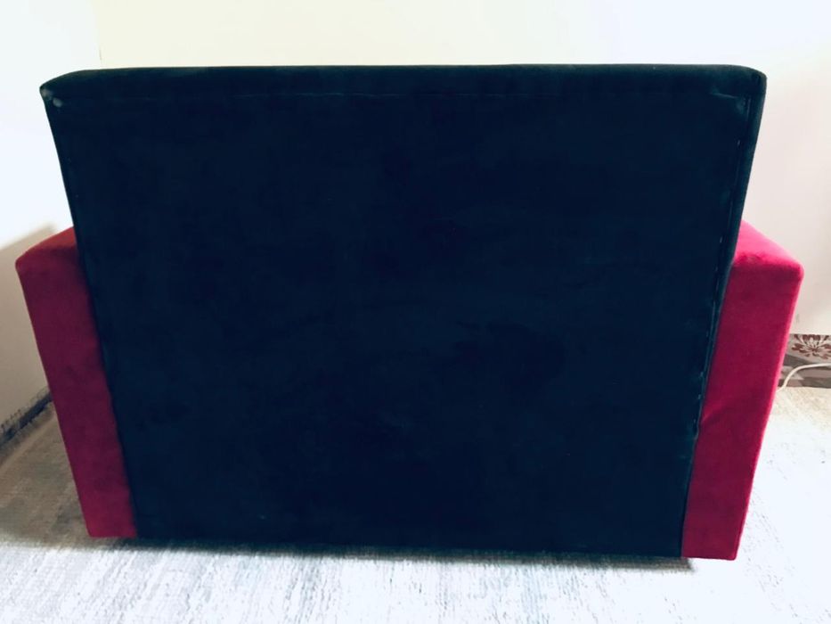 Продам срочно диван кресло