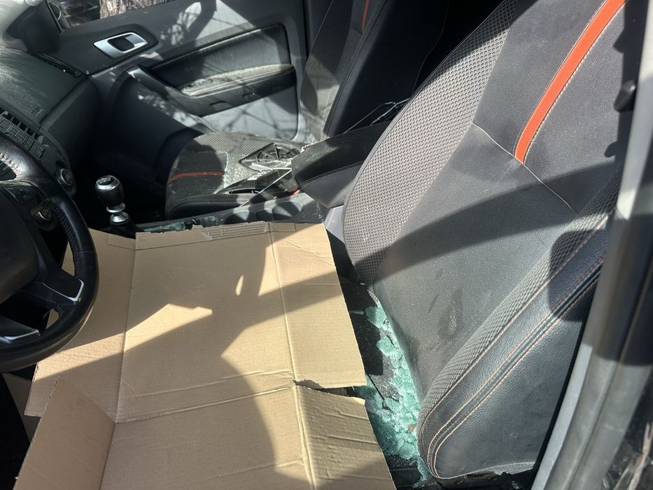 Форд рейнджър на части