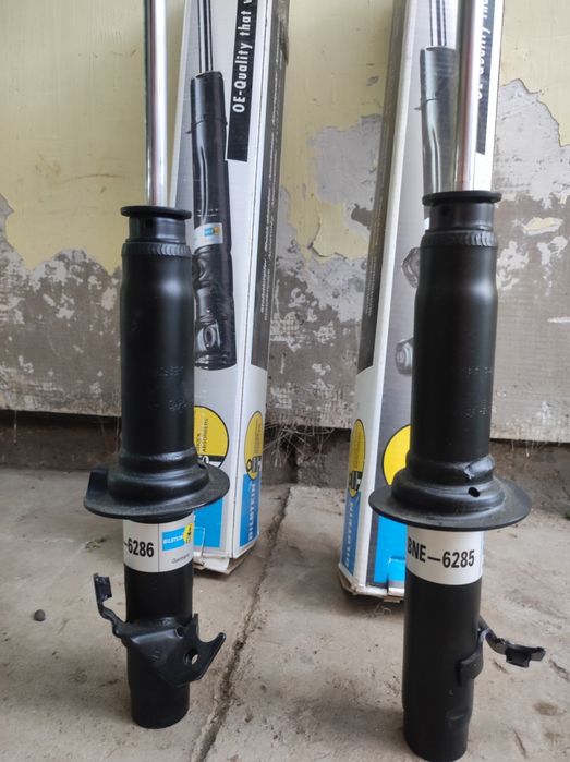 Передние стойки Хонда аккорд 5