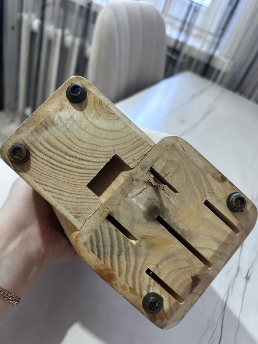 Отдам для ножей подставку