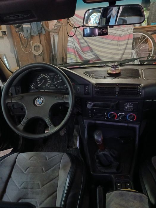 BMW 525 Срочно продается