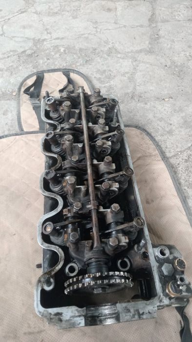 Продам головку Мерседес м102