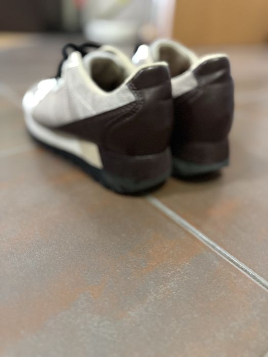 Маратонки Zara в бордо и нюд