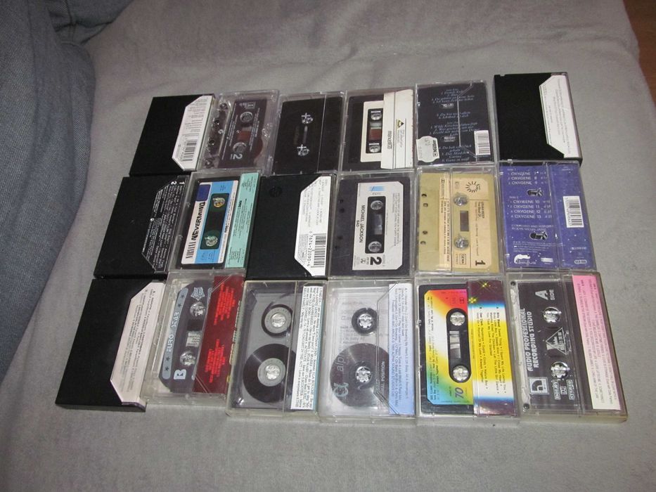 casete audio inregistrate , lot de 18 bucati , jucarii