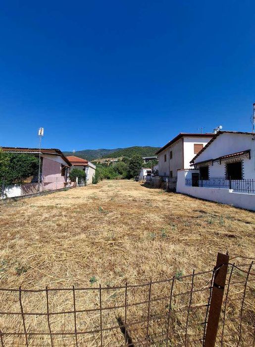 Продава се парцел с площ 1040 м2 в Аспровалта, Гърция