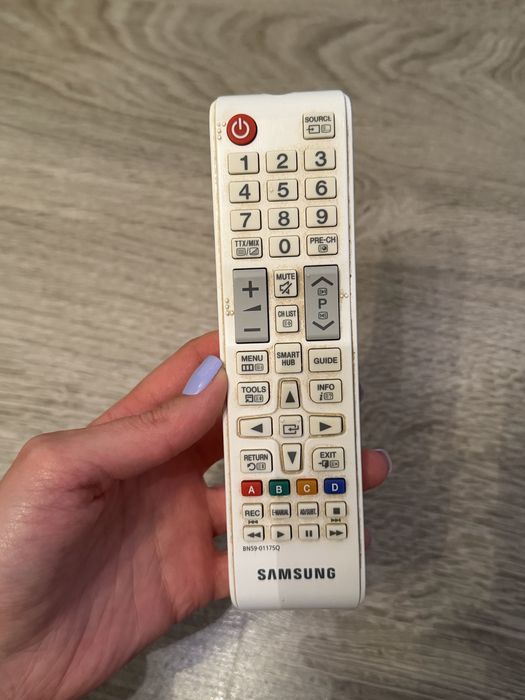 Vând Smart TV Samsung - stare bună