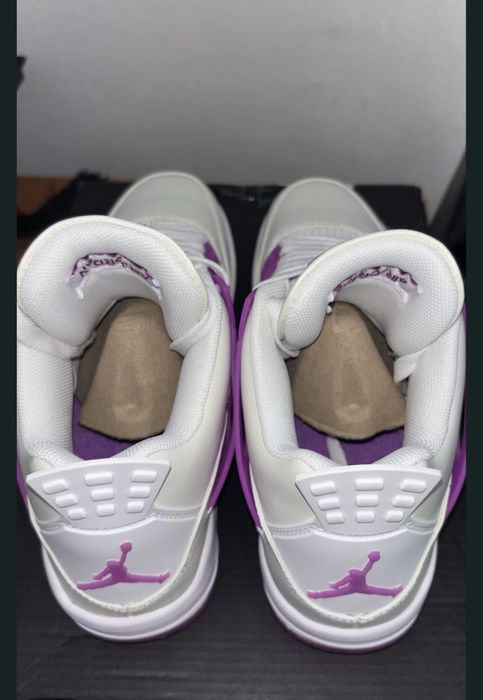 Jordan 4 Hyper Violet