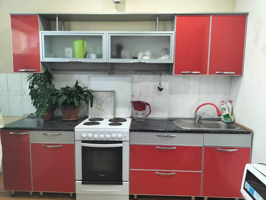 Продам кухонные шкафы срочно
