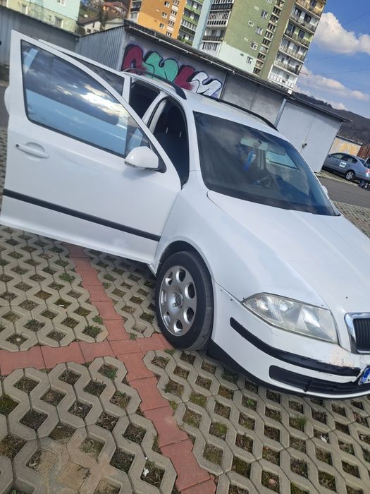De vânzare urgent scoda octavia 2 motor 2l diesel 2007