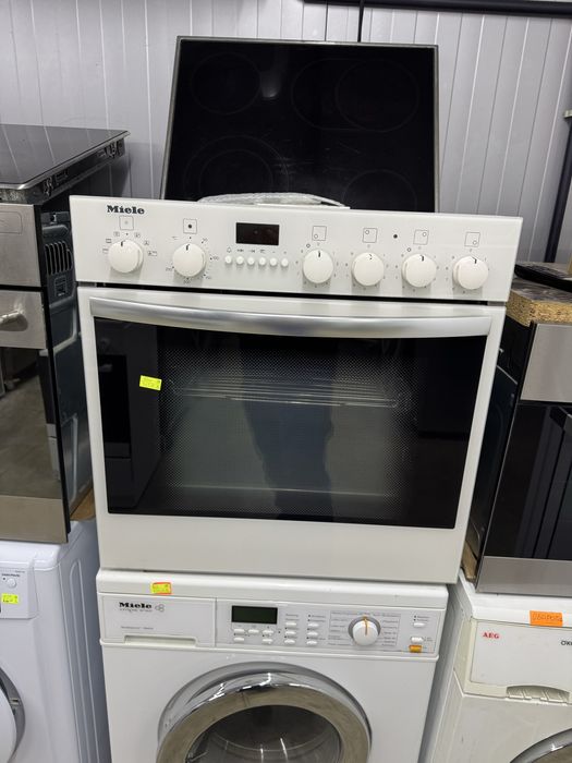 Miele Фурна за вграждане с керамични котлони Germany Гаранция