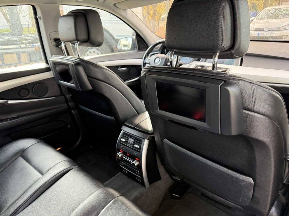 BMW 5 Series 2011 — imagine 4