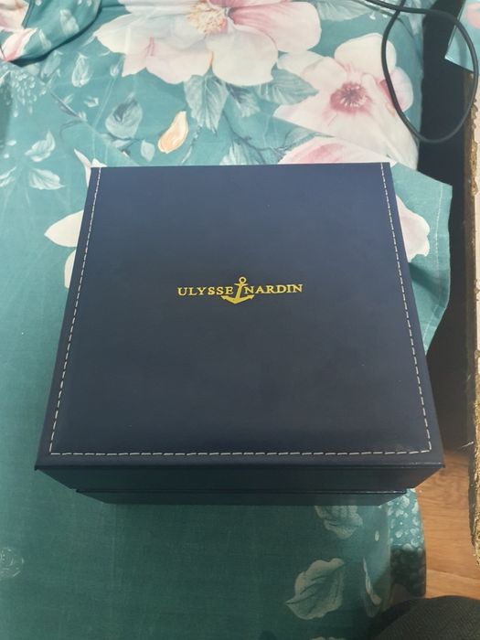 Часы новые Uluse Nardin