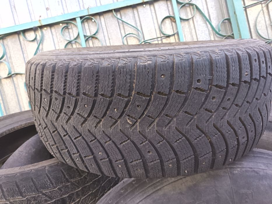 Продам шины в нормальном состояние состоянии