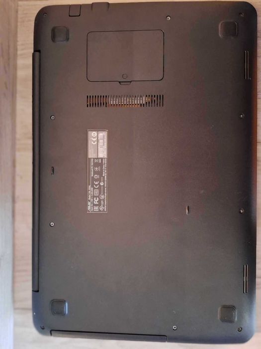 Лаптоп Asus X555LJ