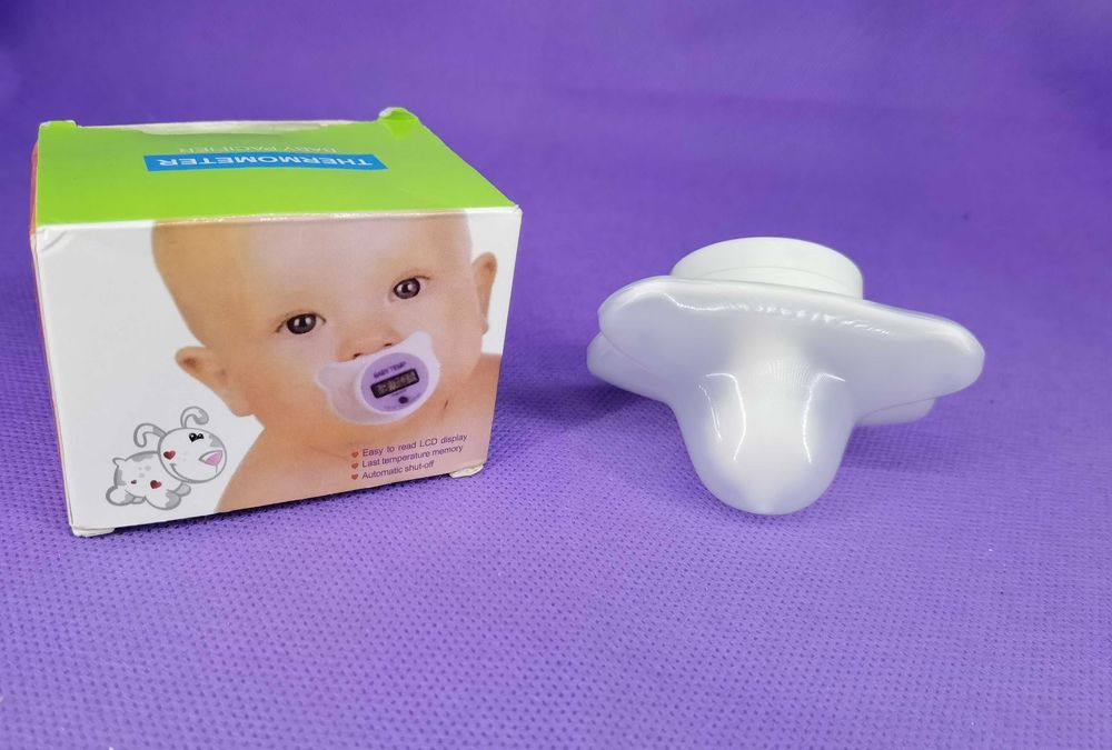 Дигитален термометър тип биберон за бебета- чисто нов