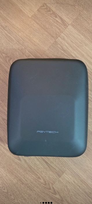 Vând Dronă profesională DJI Mavic Air NOU nefolosită!
În cutie originală, sigulată! Cumpărată din magazin autorizat Reprezentanța DJI! 
Bateria