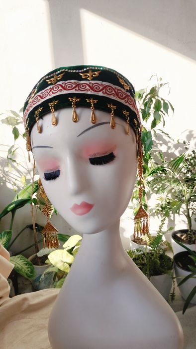 Тақия,қасаба ,ұлттық киімдер.