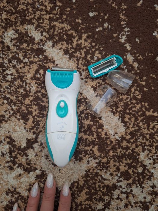 НОВА  електрическа самобръсначка, хъб за юсб, часовник