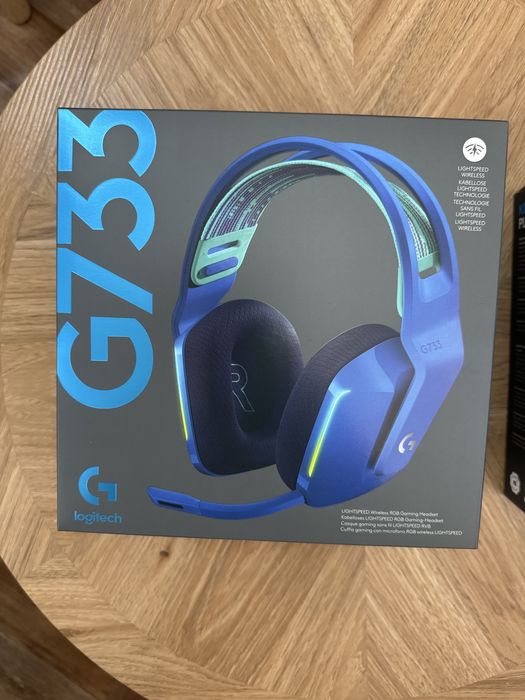 Наушники Logitech G733
