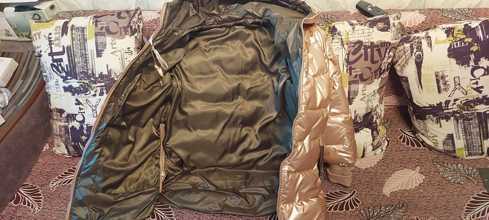 Продам новый пуховик