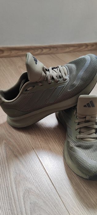 Оригинални маратонки Adidas - 39.5