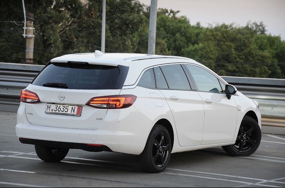OPEL Astra K Sport 2017 1.6CDTI 110 CP E6 6 trepte Distronic Clima Navi Camera Xenon iLUX Piele mixt, recent adus nr. Zoll