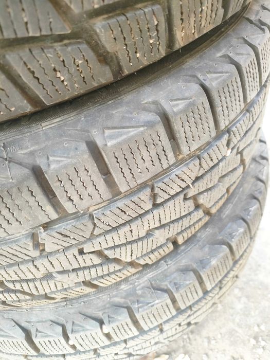 Зимняя резина 205/60R16
